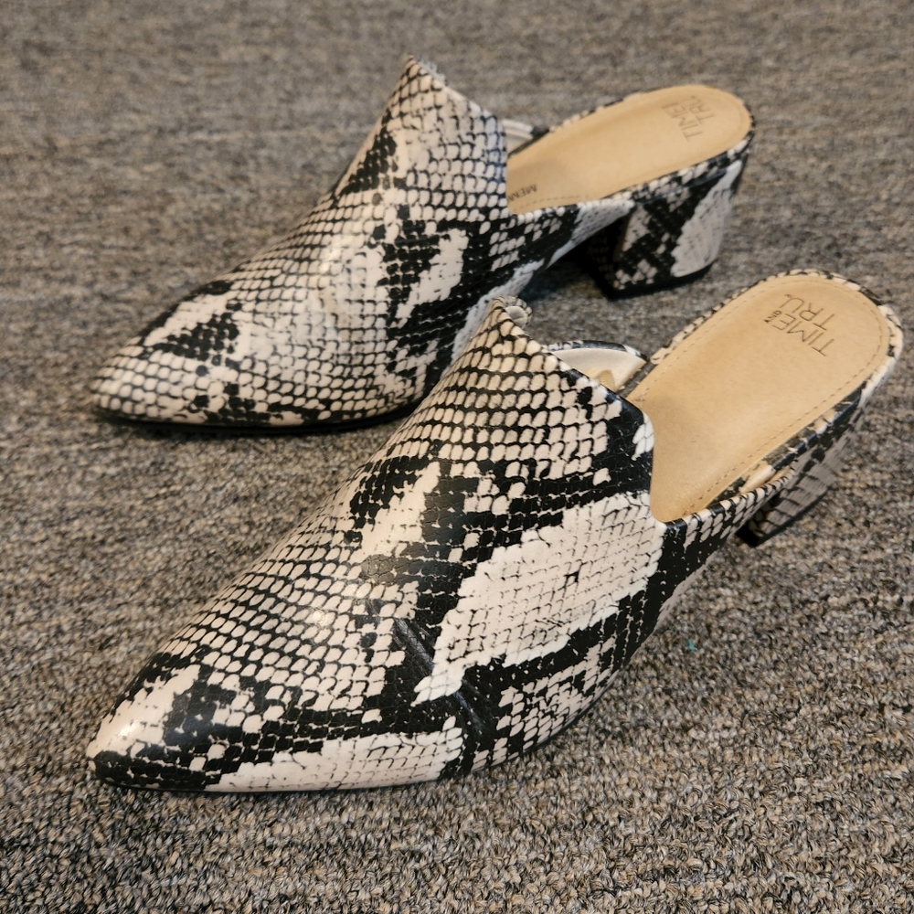 Time and Tru mules